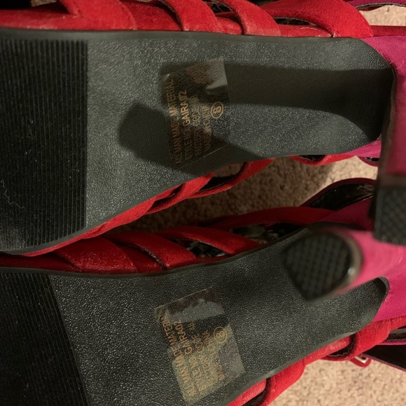 Wild Rose Strappy Heels - Picture 3 of 5